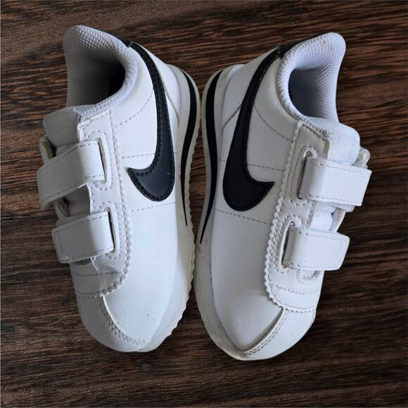 Nike Toddler Cortez Basic SL Sneakers White/Blk, Size 7 - Picture 2 of 5